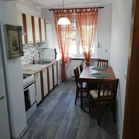 Valeria Apartament Appartamento Onesti Esterno foto